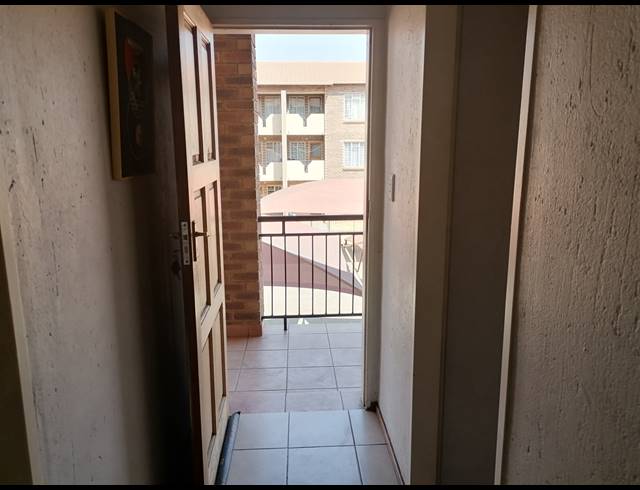 2 BEDROOM SECTIONAL TITLE FOR SALE IN COMET